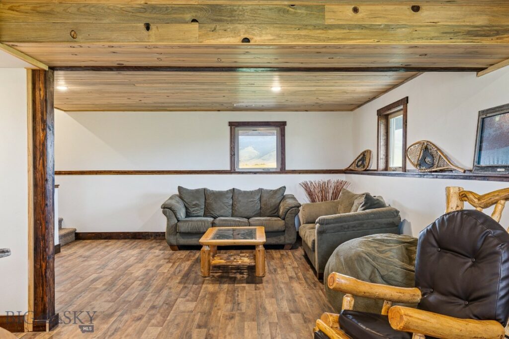 90 Chicory, Livingston MT 59047