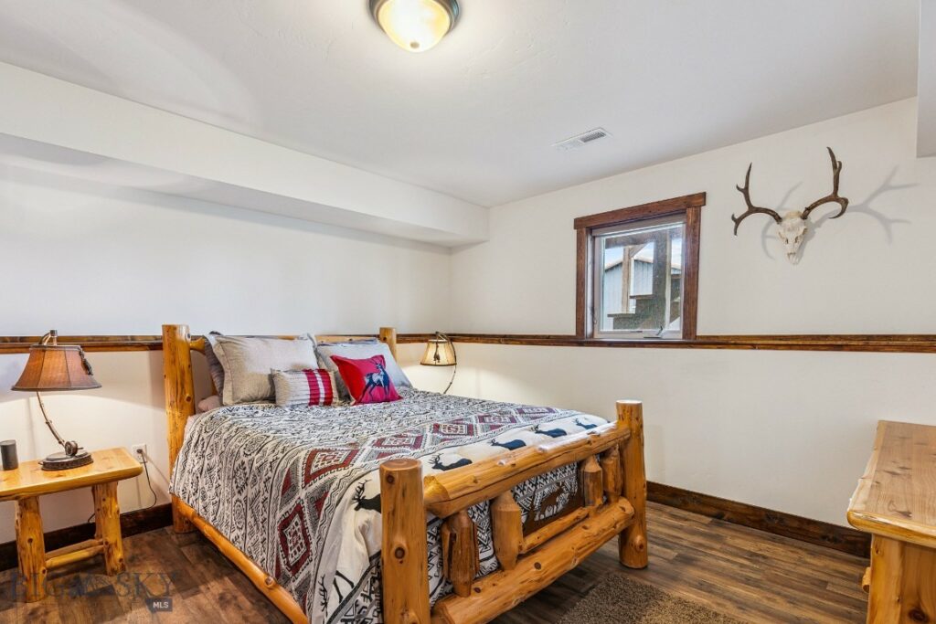 90 Chicory, Livingston MT 59047