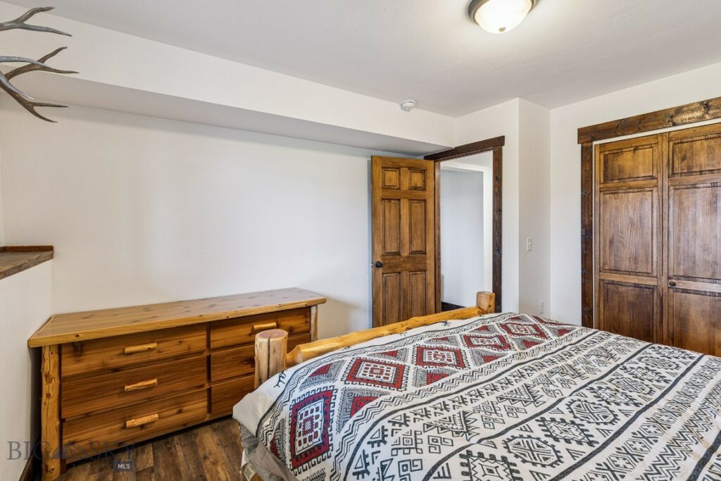 90 Chicory, Livingston MT 59047