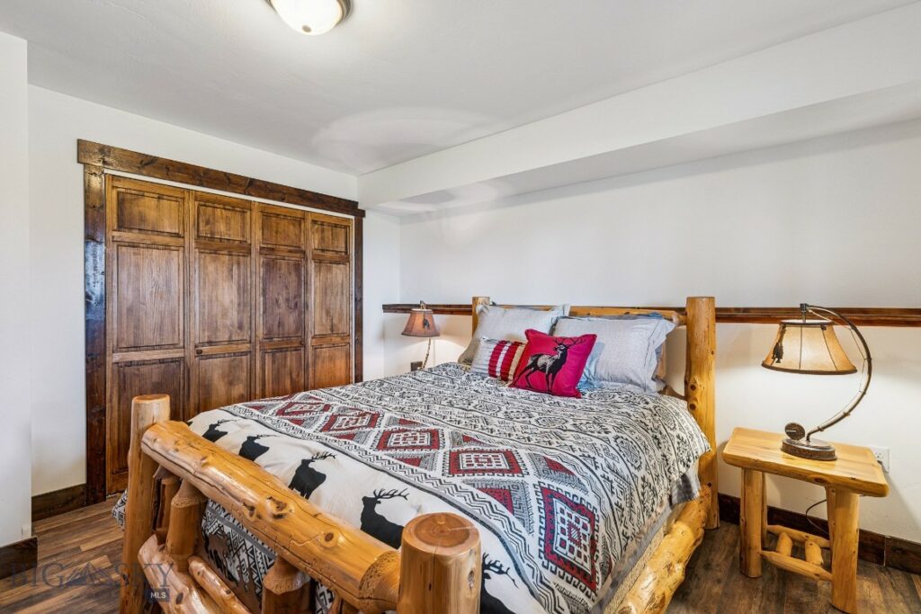 90 Chicory, Livingston MT 59047