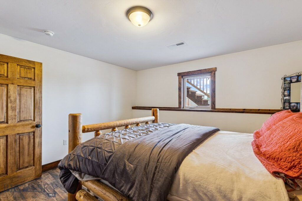 90 Chicory, Livingston MT 59047