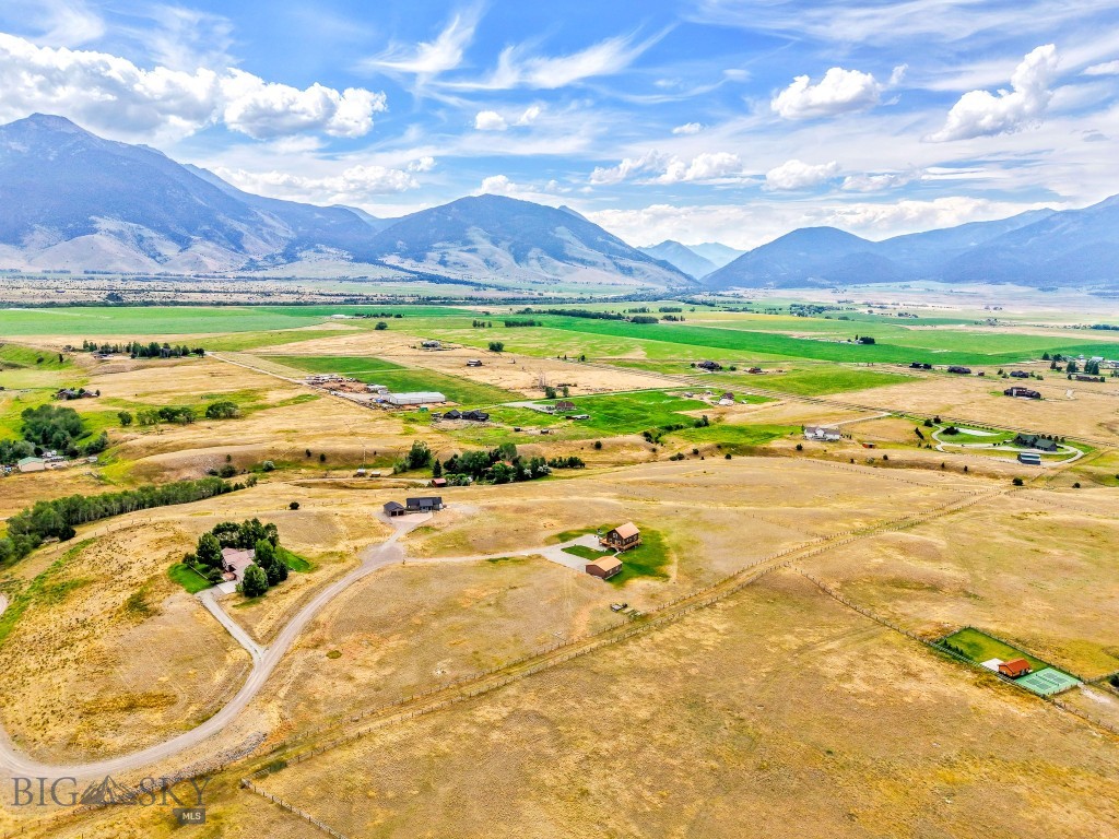 90 Chicory, Livingston MT 59047