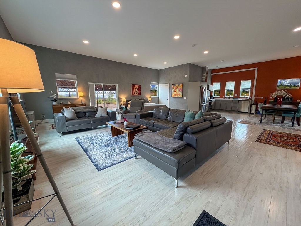 9000 S 19th Avenue, Bozeman MT 59718