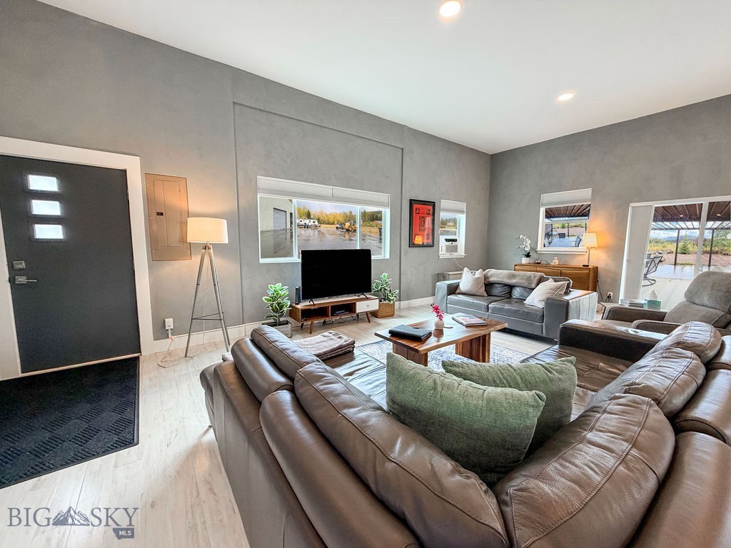 9000 S 19th Avenue, Bozeman MT 59718
