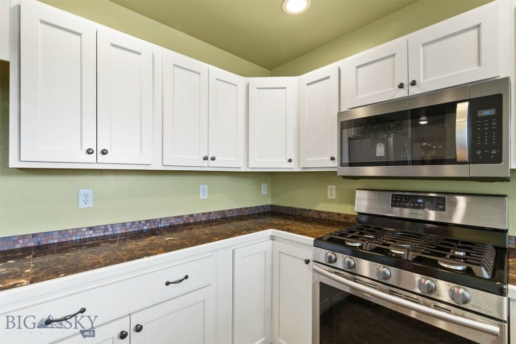 901 Floyd Way, Livingston MT 59047