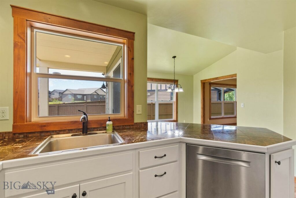 901 Floyd Way, Livingston MT 59047