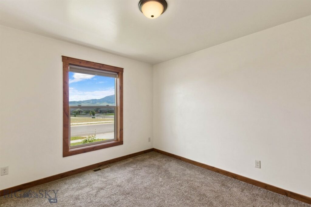 901 Floyd Way, Livingston MT 59047