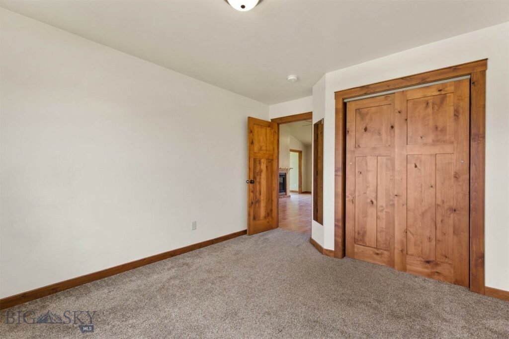 901 Floyd Way, Livingston MT 59047
