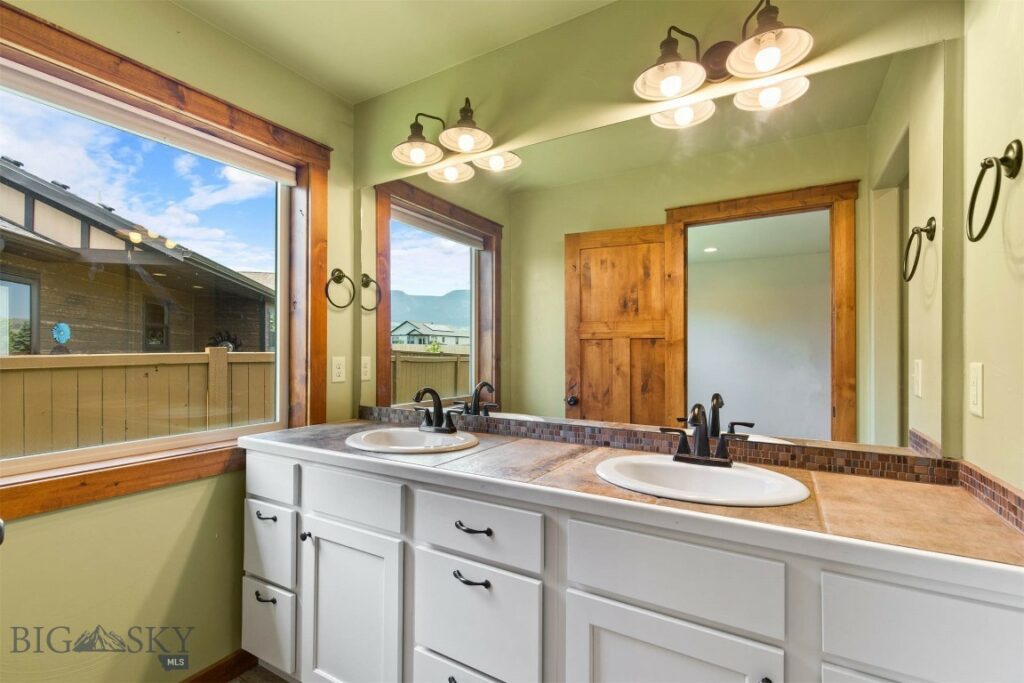 901 Floyd Way, Livingston MT 59047