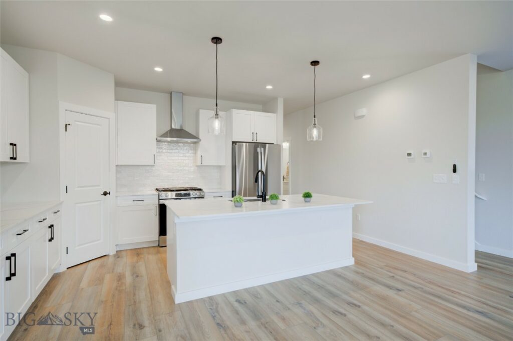 901 Scenic Trail, Livingston MT 59047