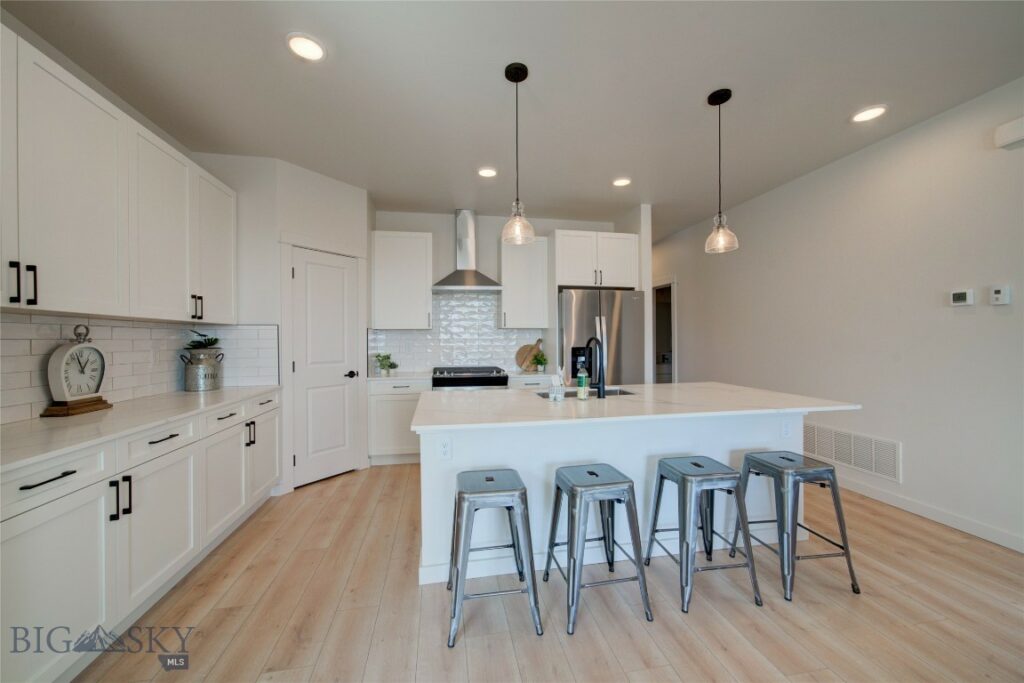 901 Scenic Trail, Livingston MT 59047