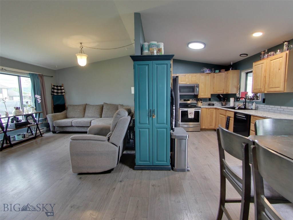 902 E Gallatin Avenue, Belgrade MT 59714