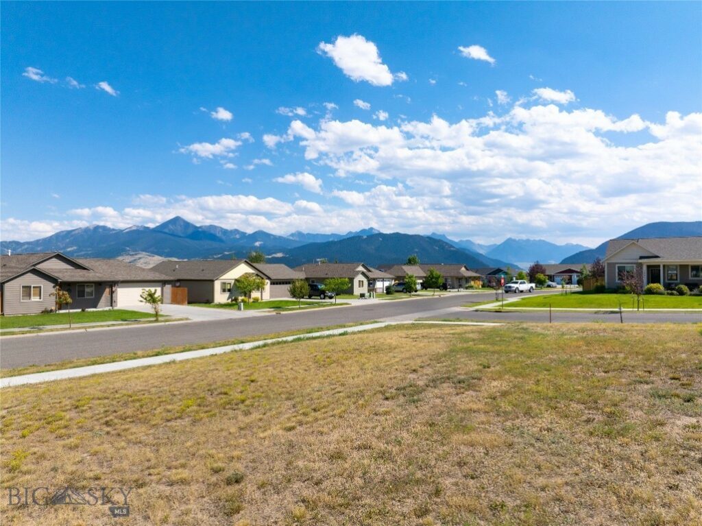 903 Meriwether DR East E, Livingston MT 59047