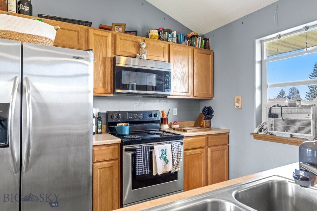 904 Jeanette Place, Belgrade MT 59714