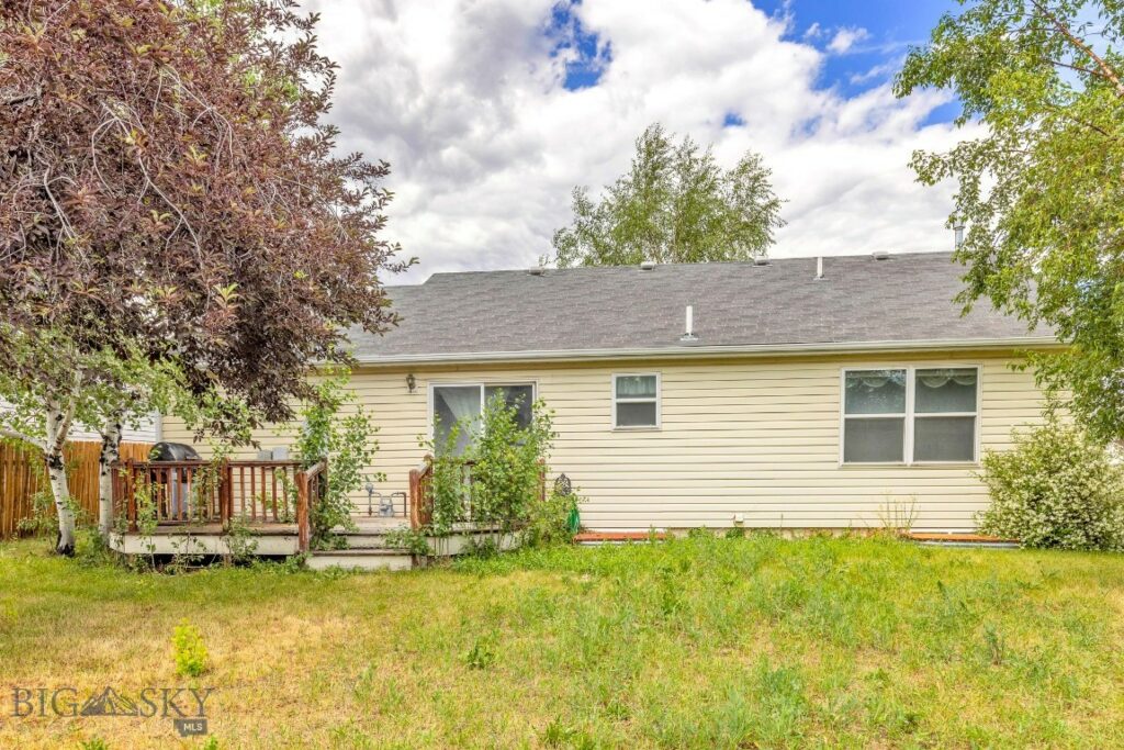 904 Paisley Drive, Belgrade MT 59714