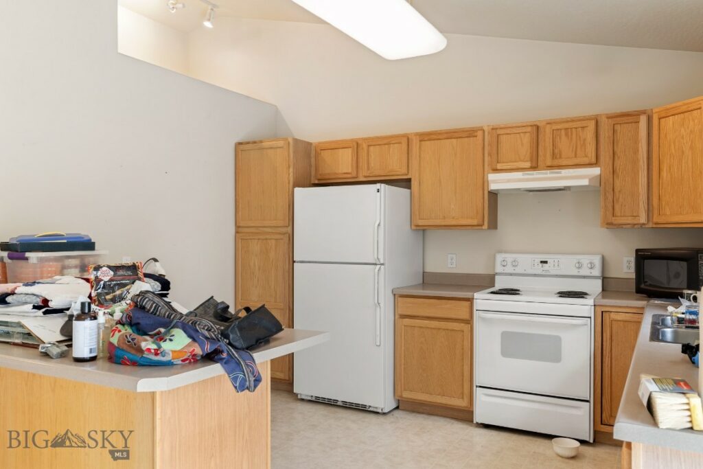 904 Paisley Drive, Belgrade MT 59714