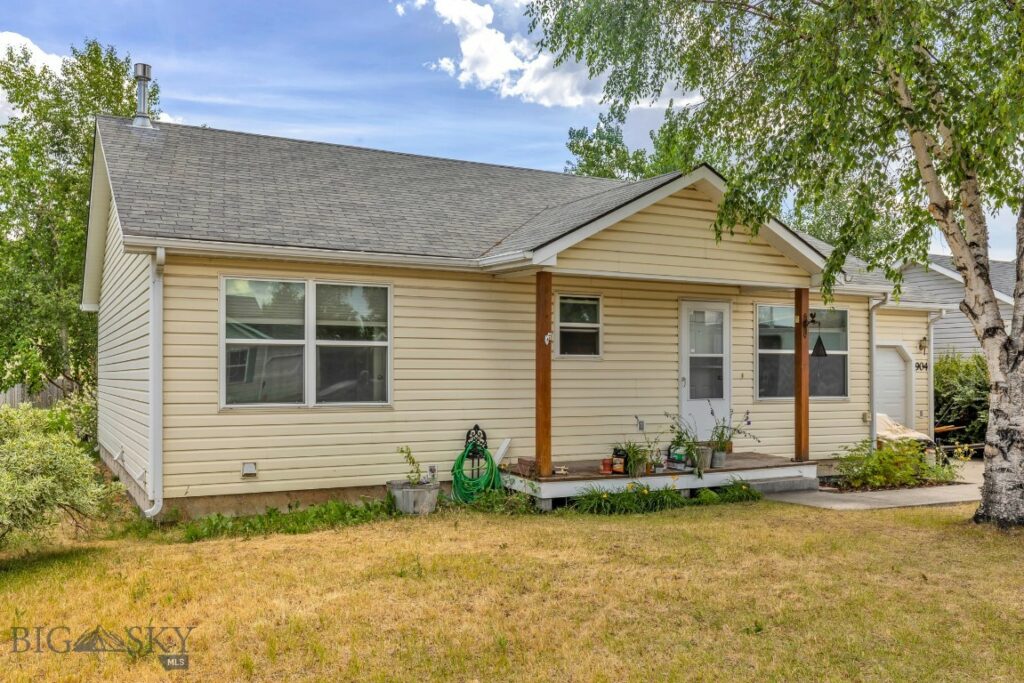 904 Paisley Drive, Belgrade MT 59714