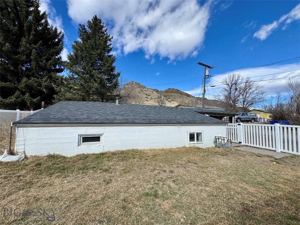 907 E Montana St., Livingston MT 59047