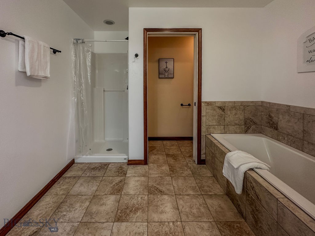909 Las Campanas Drive, Belgrade MT 59714