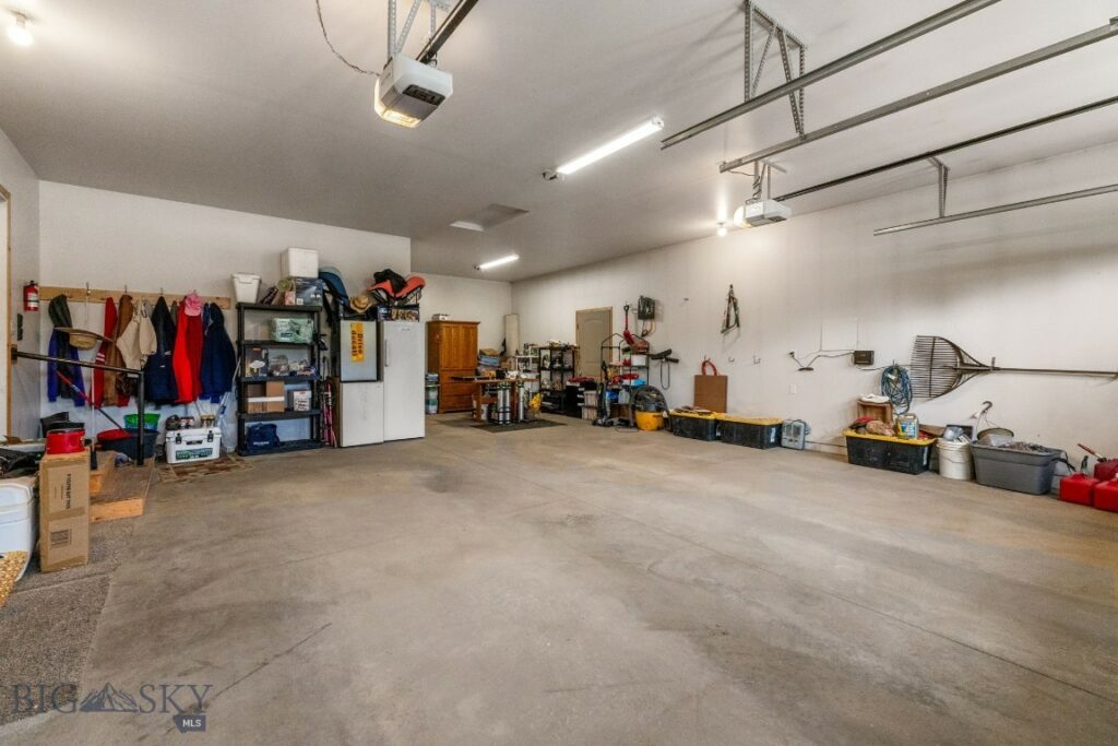 91 Palomino Court, Belgrade MT 59714