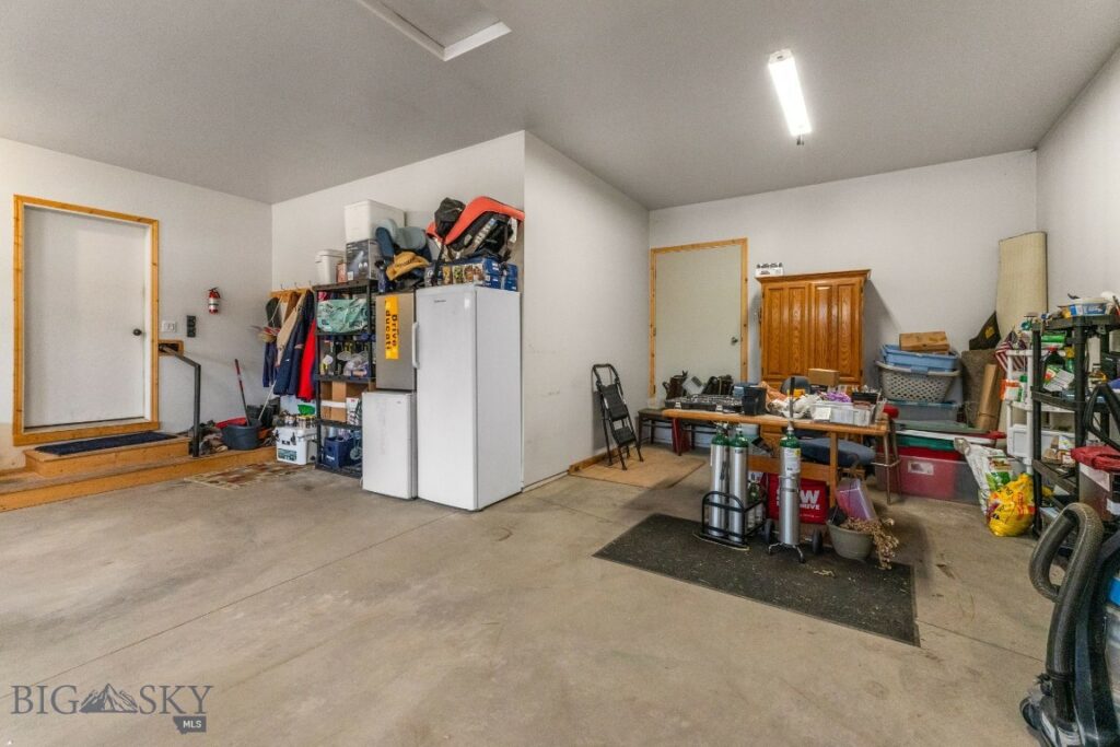 91 Palomino Court, Belgrade MT 59714