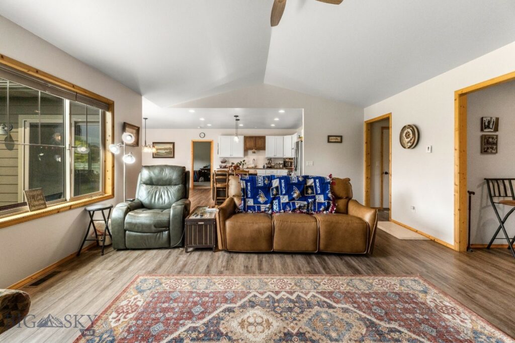 91 Palomino Court, Belgrade MT 59714