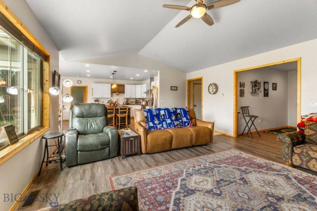 91 Palomino Court, Belgrade MT 59714