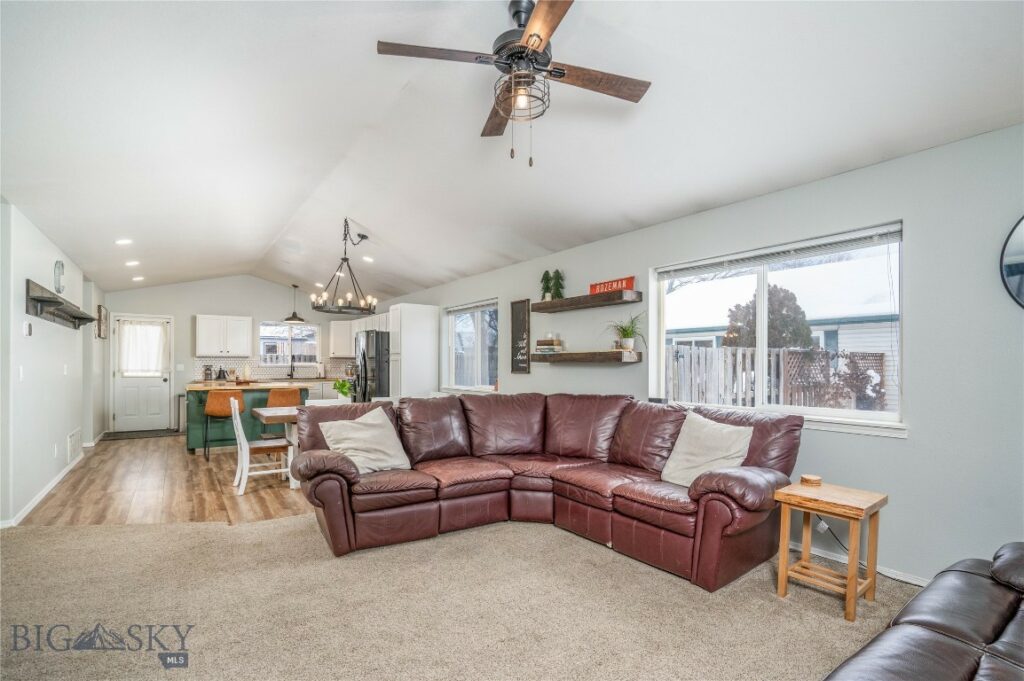910 Golden West Drive, Belgrade MT 59714