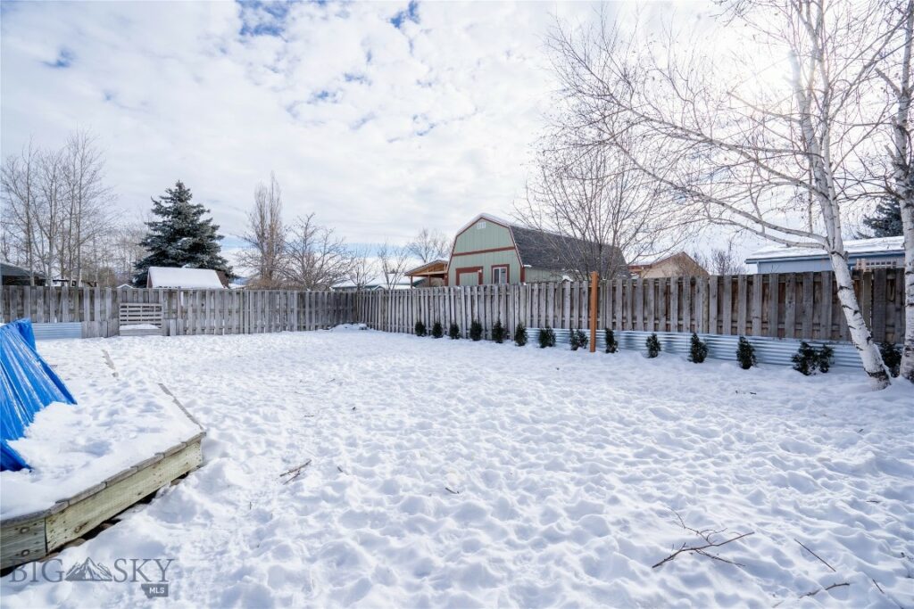 910 Golden West Drive, Belgrade MT 59714