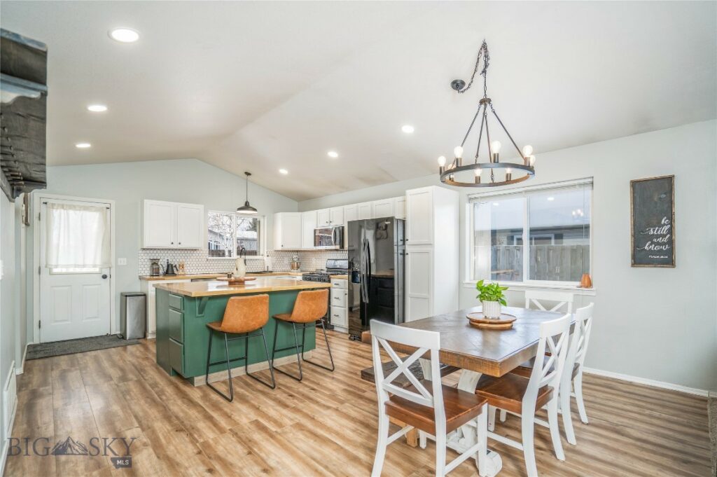 910 Golden West Drive, Belgrade MT 59714