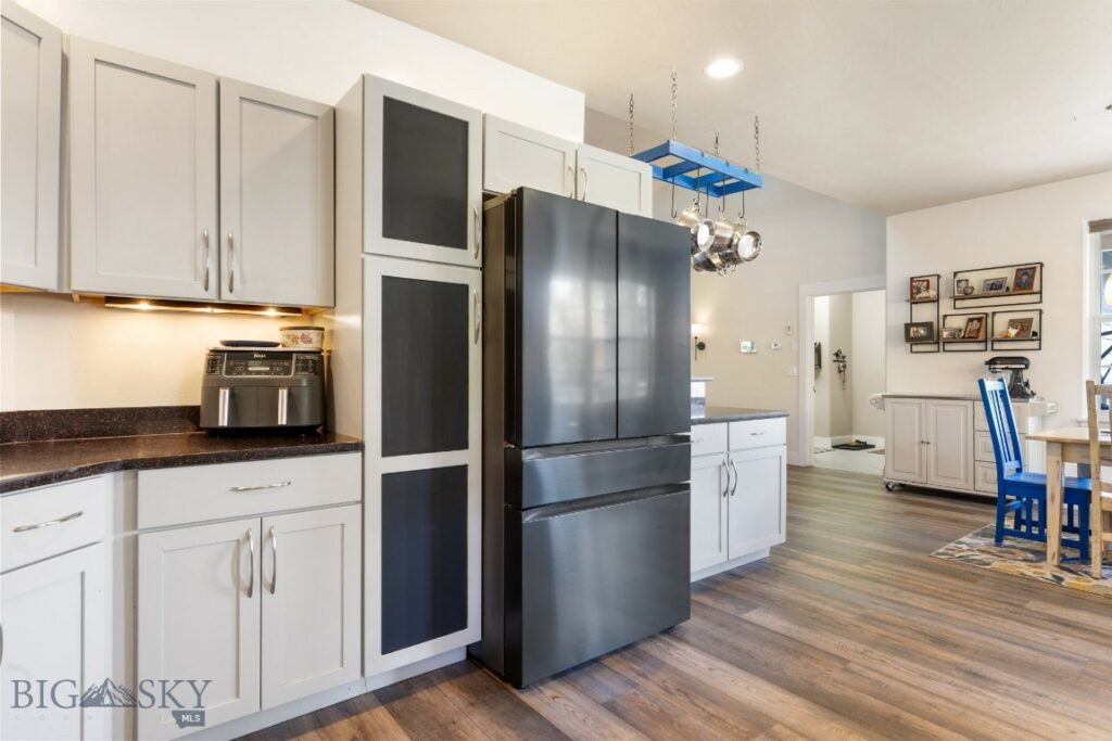 912 Landmark Drive, Belgrade MT 59714