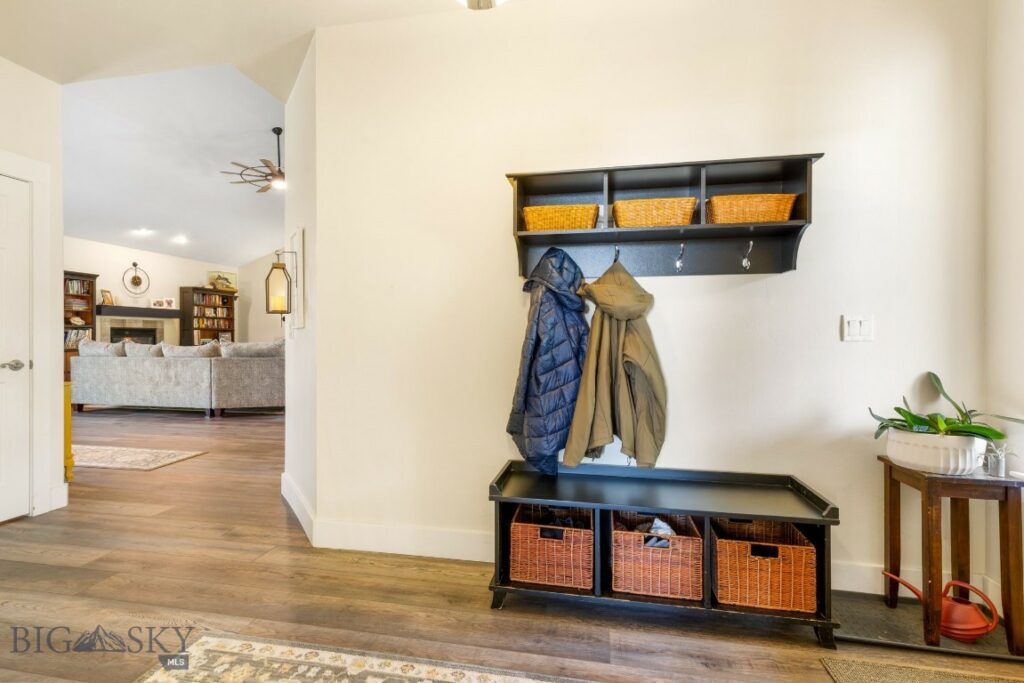 912 Landmark Drive, Belgrade MT 59714