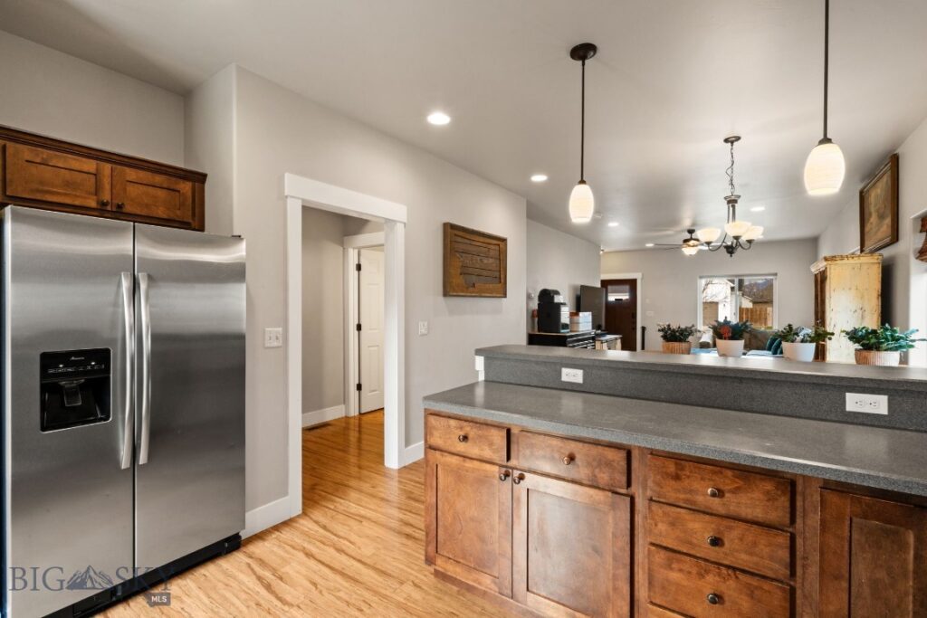 914 New Mexico, Belgrade MT 59714