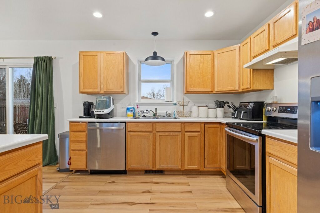 914 Paisley Drive, Belgrade MT 59714