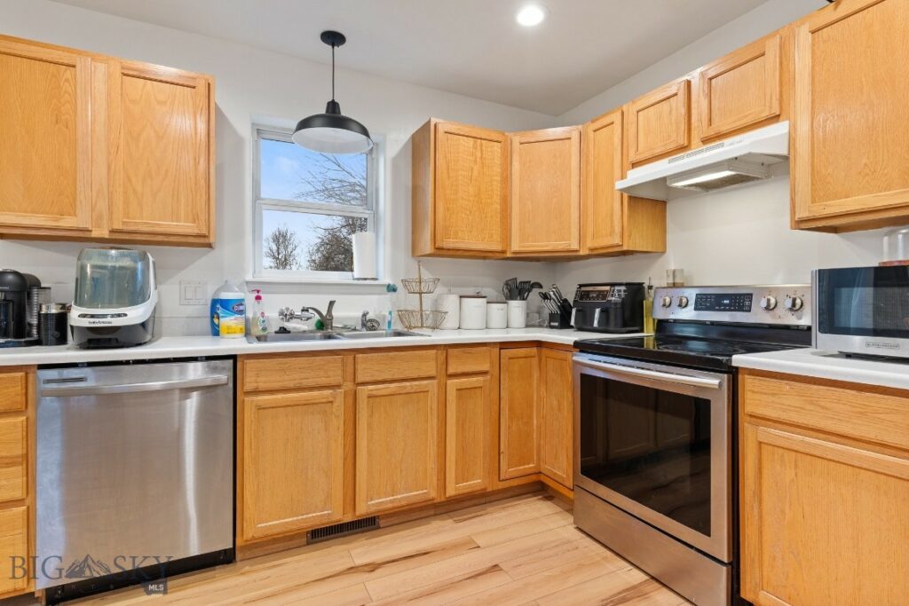 914 Paisley Drive, Belgrade MT 59714