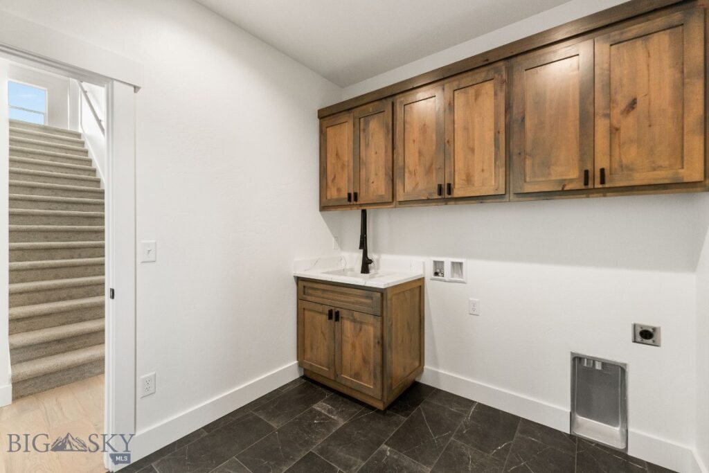 915 Arnold, Bozeman MT 59715