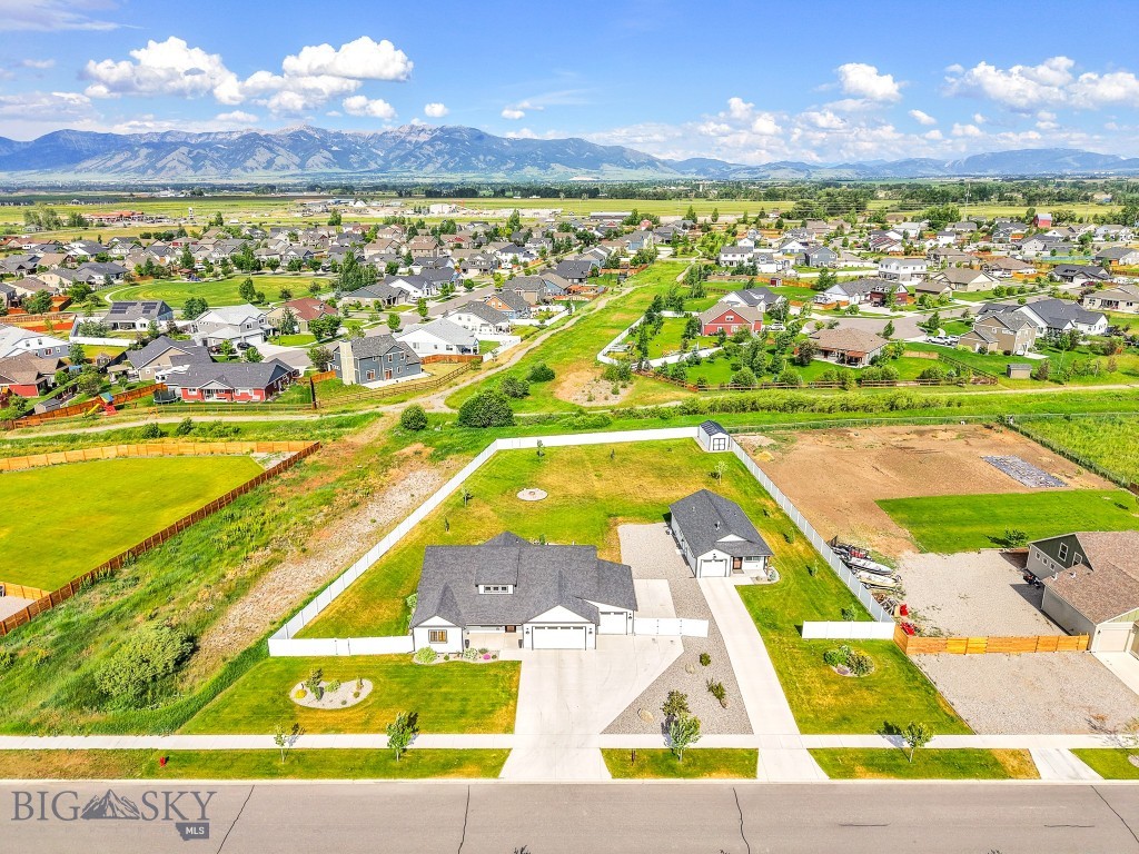 915 Stewart Loop, Bozeman MT 59718