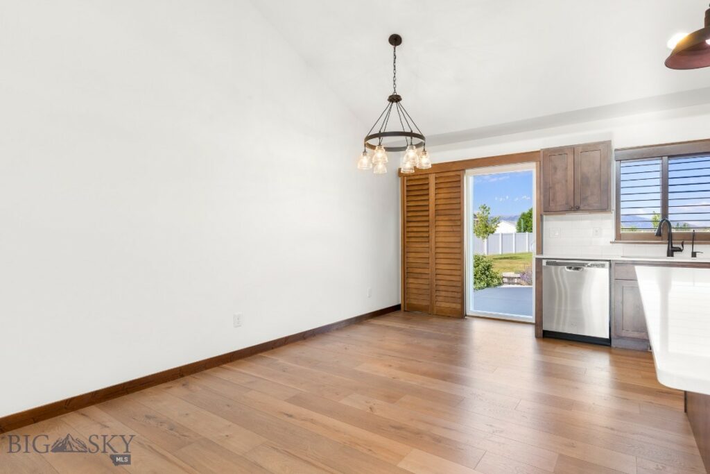 915 Stewart Loop, Bozeman MT 59718