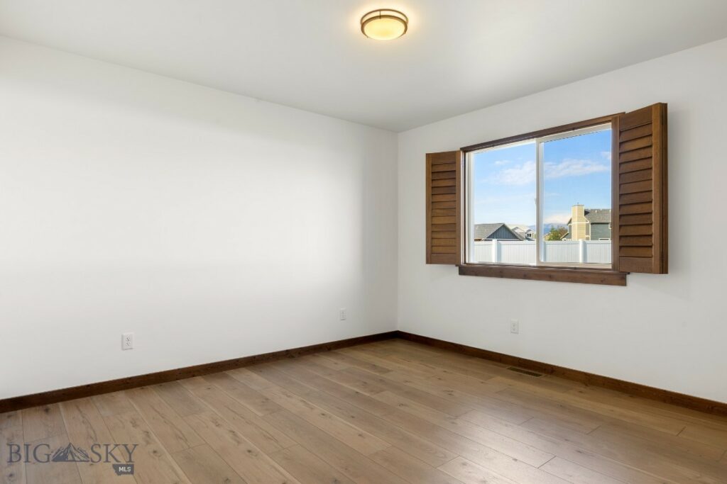 915 Stewart Loop, Bozeman MT 59718