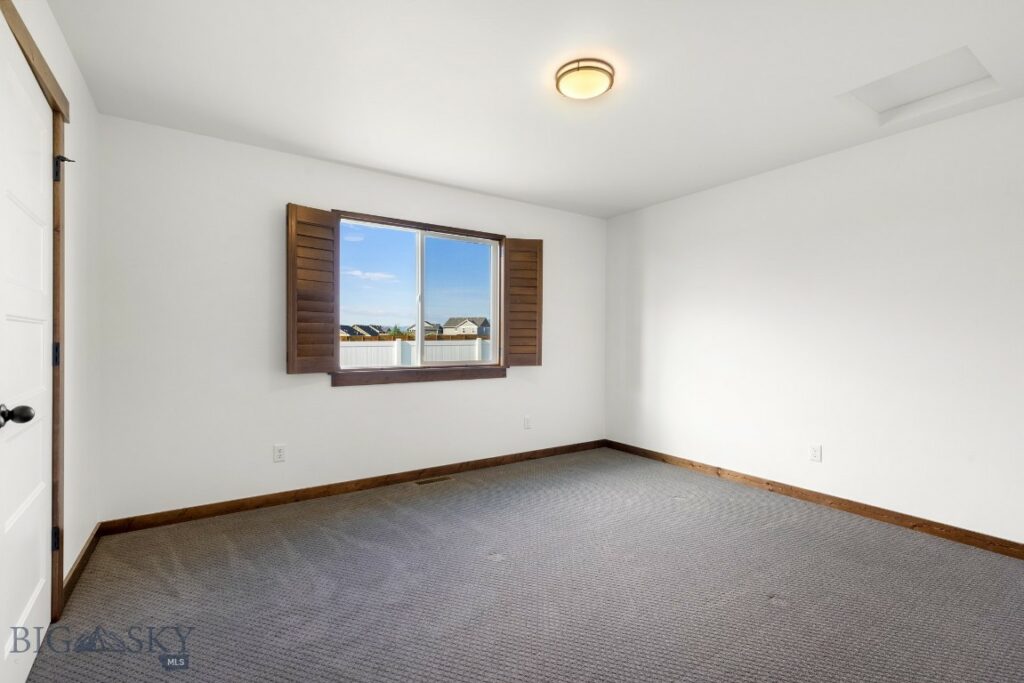 915 Stewart Loop, Bozeman MT 59718