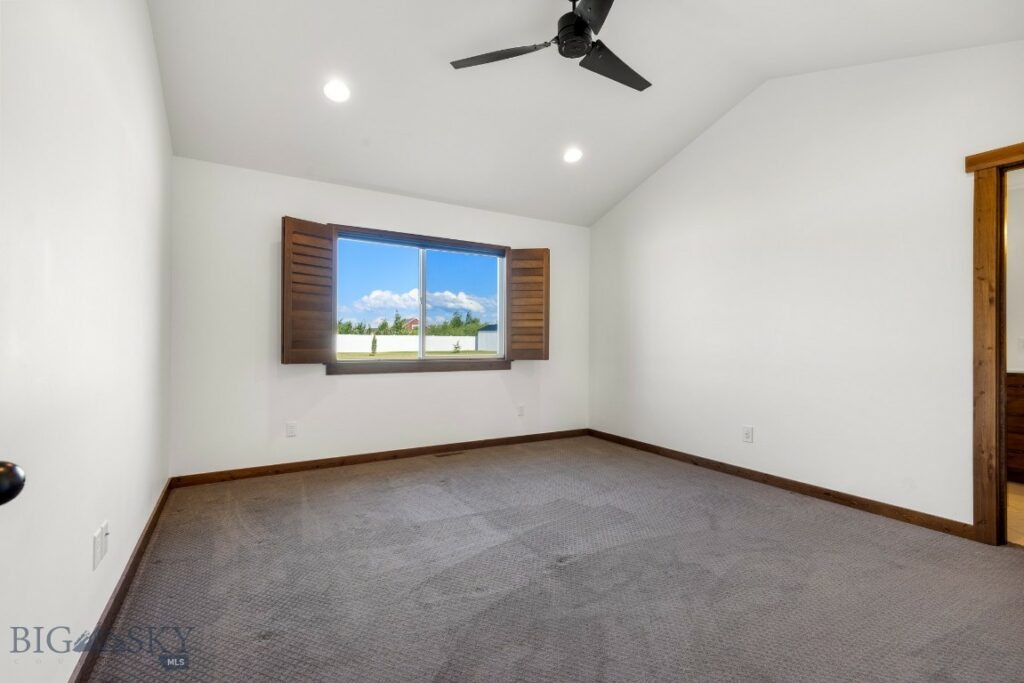915 Stewart Loop, Bozeman MT 59718