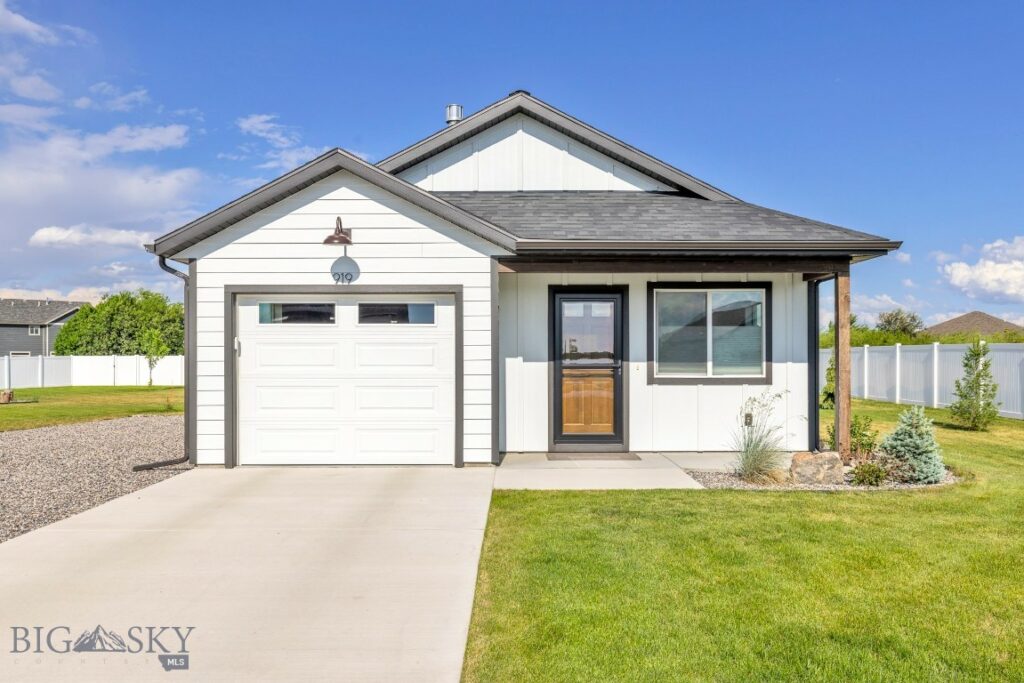 915 Stewart Loop, Bozeman MT 59718