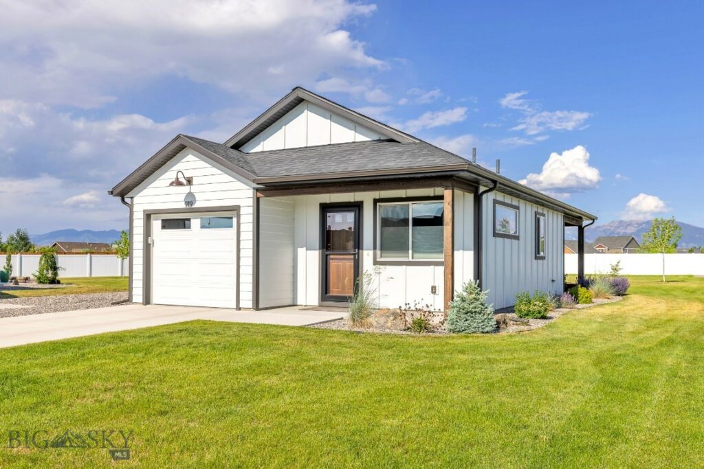 915 Stewart Loop, Bozeman MT 59718