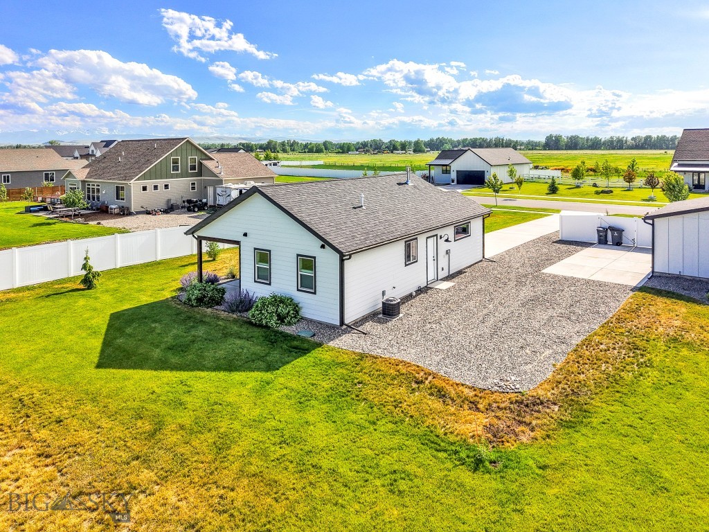 915 Stewart Loop, Bozeman MT 59718