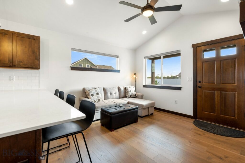 915 Stewart Loop, Bozeman MT 59718