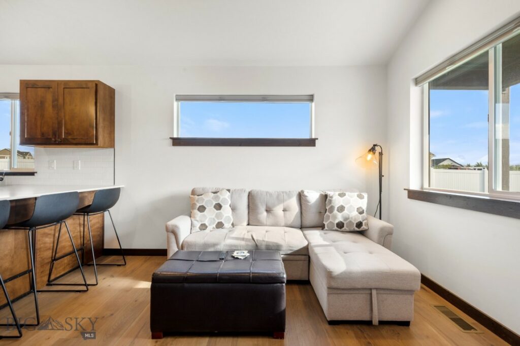 915 Stewart Loop, Bozeman MT 59718