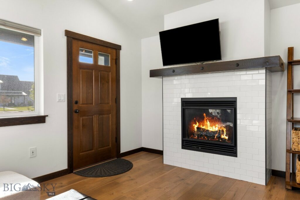 915 Stewart Loop, Bozeman MT 59718