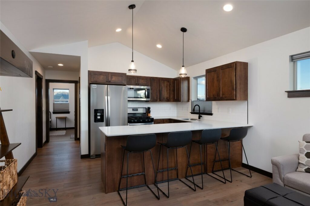 915 Stewart Loop, Bozeman MT 59718