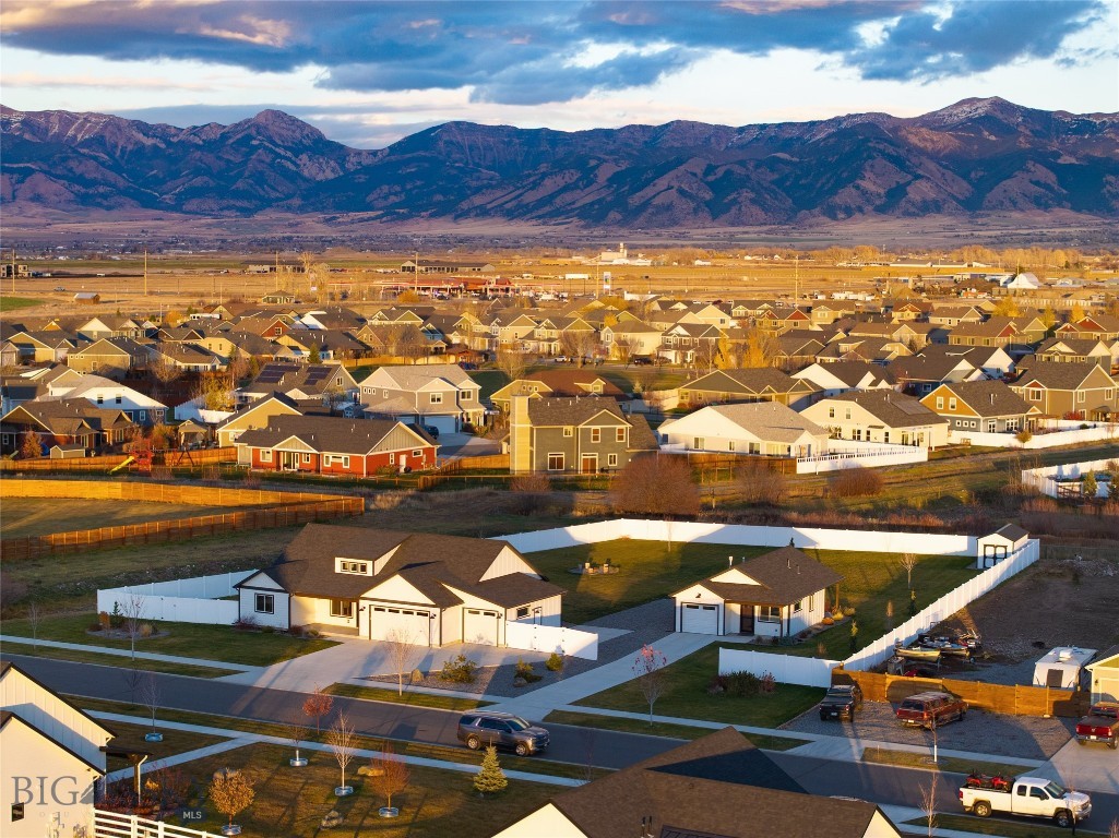 915 Stewart Loop, Bozeman MT 59718