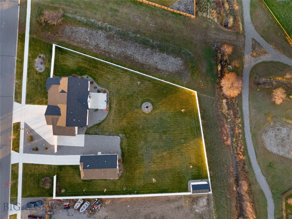 915 Stewart Loop, Bozeman MT 59718